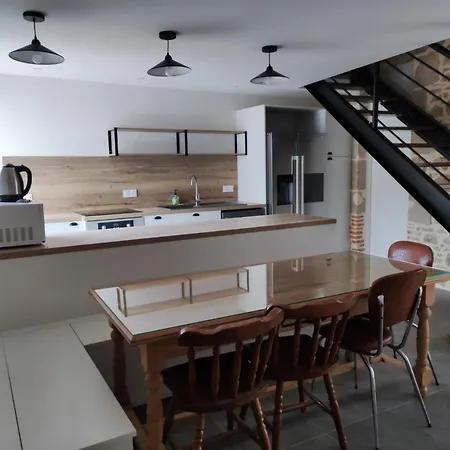 Maison Chaleureuse En Bord De Sevre *